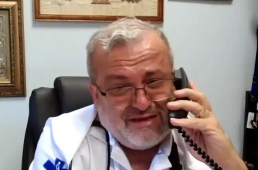  ΒΑΓΓΕΛΗΣ ΔΗΜΗΤΡΟΠΟΥΛΟΣ ΣΗΜΕΡΑ ΙΑΤΡΟΣ, ΤΟ 1999 ΔΙΑΙΤΗΤΗΣ